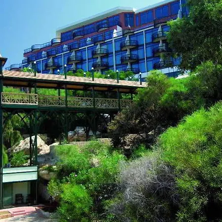 Merit Crystal Cove 4*